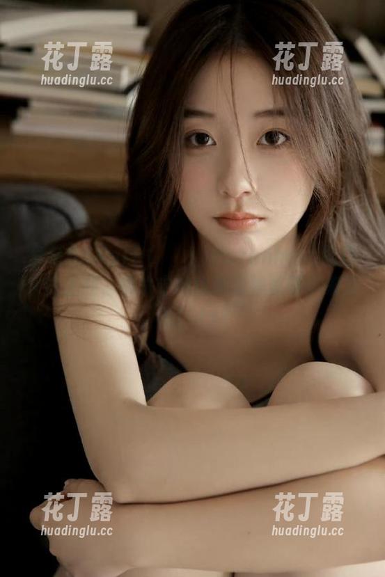 最新HaNari (하나리)Paranhosu图包火热上线，桃水中的优雅与神秘等你来发现！.txt